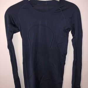 LULULEMON long sleeve running tee